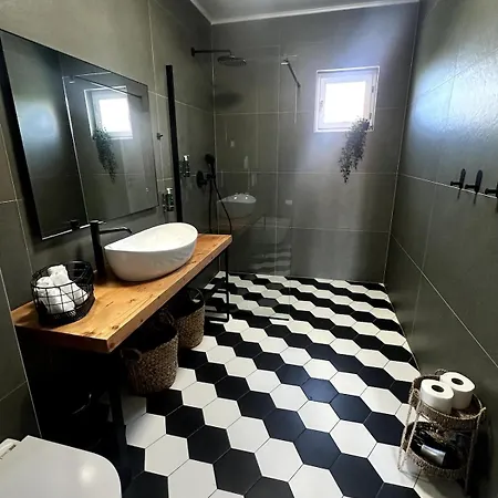 アパート Camellia ツァヴタット